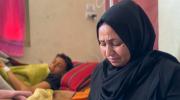 El martes, una madre palestina clamaba por sacar a su hijo enfermo de Gaza; hoy llora su muerte