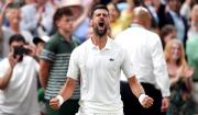 Djokovic sobrevive y se cita con Sinner en semifinales de Wimbledon