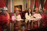 Diputada Ballivián entregó reconocimientos a las cholitas escaladoras por su destacada trayectoria