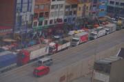 El gobierno se disculpa por las filas de combustible y atribuye la crisis a los más de 50 días de bloqueos