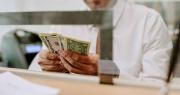 Desde el miércoles inicia la devolución de dólares a ahorristas que tengan hasta $us 3.000 en la banca