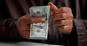 Subida del dólar: Ministro estima que en “dos o tres semanas” se estabilice el tipo de cambio en Bolivia