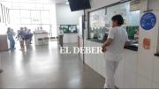 Sector salud sin sueldo: Gobernación cruceña apunta al Gobierno por el retraso de pagos