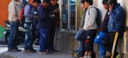 Crisis laboral obliga a profesionales tarijeños a migrar o trabajar en oficios ajenos a su formación