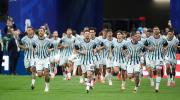 Argentina enfrenta a su rival histórico Inglaterra por el pase a la final
