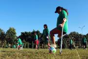 Bolivia impulsa el fútbol femenino para amputadas con un inédito campamento internacional