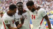 Inglaterra vence 6