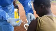 El brote de ébola decretado en mayo en RDC deja ya cerca de 2.350 casos y más de 925 fallecidos