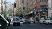 Bancos mantienen restricciones para vender dólares y lo cotizan hasta en Bs 10,95