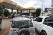 Ya es normal hacer fila todos los días: la incertidumbre por gasolina y diésel continúa