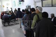 Paro de 72 horas de trabajadores de salud afecta la atención en hospitales de Santa Cruz