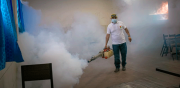 Fumigación y mantenimiento dejan listas las unidades educativas para el retorno a clases