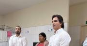 Alcaldía cruceña anuncia demanda contra empresa encargada de mantenimiento tras caída de cielo falso en un centro de salud