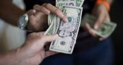 Embajador de Perú: En la frontera con Bolivia los comerciantes prefieren el dólar