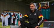 Klopp acepta a Alemania con una fuerte advertencia: “Si se meten con mi familia, me iré”