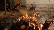 Si me hubiera demorado cinco minutos más, nos habría arrasado: los testimonios de los afectados por los devastadores incendios en España y Francia