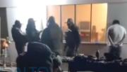 Hallan partes de vehículos, armas de fuego y material para falsificar dinero en un domicilio de El Alto