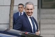 El juez pide a bancos información de las cuentas de Zapatero, sus hijas y su secretaria