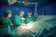 Hospital Montero extirpa con éxito un tumor gigante de más de 40 kilos y devuelve la esperanza a un paciente