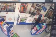Atracadores roban de una farmacia productos para bebés y una portátil