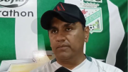 Roger Suárez denunció que fue agredido por hinchas y aseguró que no va a renunciar