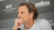 ¿Sabés cómo voy?: Uruguay comienza a anunciar la llegada de Diego Forlán