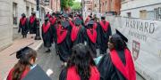 EE.UU. estudia tasa de 100.000 dólares a graduados extranjeros que se queden a trabajar