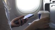 ¿Qué pasa si no activas el modo avión durante un vuelo? Un piloto lo explica