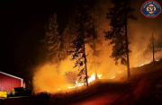 Los incendios se intensifican en noroeste de EEUU: Oregón rompe récord de área quemada