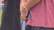 Delincuentes con cuchillos asaltan a un fotógrafo y le roban sus equipos valuados en más de Bs 25.000