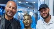 Neymar duda sobre su futuro y su padre lo anima a seguir