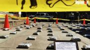Procesados por atraco a casa de cambios van a prisión; exhiben 112 paquetes de droga
