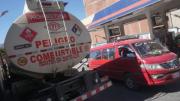 Retornan las filas a las estaciones de servicio por gasolina; YPFB las atribuye a una sobredemanda por el feriado