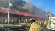 Incendio en Barrio Lindo: Defensa despliega helicópteros y militares para labores de emergencia