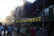 Hay riesgo de desplome del techo, advierte el municipio sobre el sector afectado por el incendio en Barrio Lindo