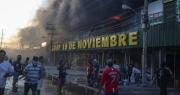 Barrio Lindo: Tras más de siete horas persiste el fuego y alertan que se acaba el diésel para que la maquinaria opere