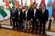 Paz destaca firma del 50-50 y llama a proteger el proceso de transformación
