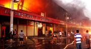 Incendio en la Feria Barrio Lindo afectó a 14 asociaciones y cerca de 10 mil puestos