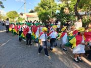 Santa Cruz se viste de rojo, amarillo y verde con el inicio de los homenajes