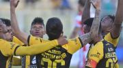 Zago manda mensajes desde cuatro pisos más arriba