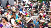 Más de 90 grupos participan en la entrada autóctona de Quillacollo por la Virgen de Urkupiña