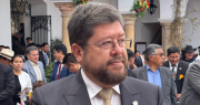 “Reducir la liquidez es recesivo”, dice Samuel y advierte sobre riesgo de estanflación en Bolivia