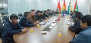ALCALDÍA Y CHOFERES DE EL ALTO ACUERDAN MESAS DE TRABAJO CONTRA EL TRAMEAJE
