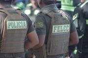 Condenan a ocho años de prisión a cuatro policías por extorsionar a un cambista
