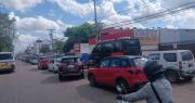 Filas por gasolina se agravan y provocan embotellamientos