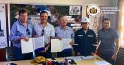 Gobierno firma convenio para que refinería privada importe crudo y produzca combustible en el país
