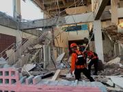 Más de medio centenar de muertos, 135 heridos y 5.000 evacuados por el terremoto indonesio