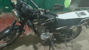 Pobladores persiguen y atrapan a ladrones de motocicletas en Portachuelo