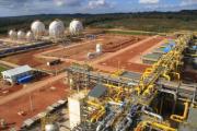 Gobierno anuncia que sector privado importará y venderá diésel, pero la Constitución limita el retiro de YPFB