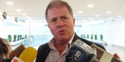Miguel Roca afirma que omisiones en declaración jurada afectan la credibilidad del ministro Espinosa